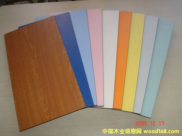 防火板廠家的防火板生產(chǎn)工藝