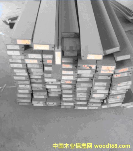 門邊的詳細介紹