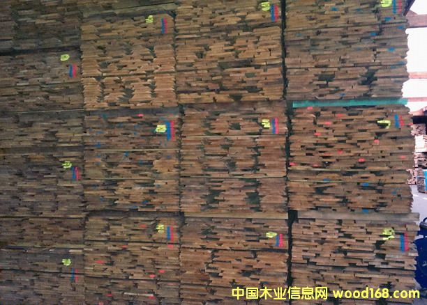 White oak edged lumberԔB