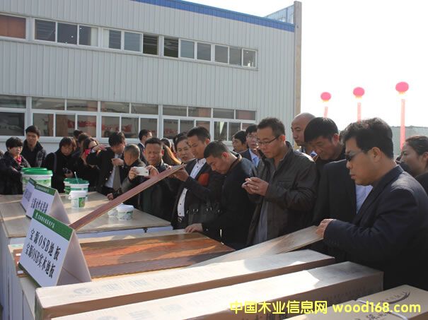 Դľ׌ȫ(gu)(jng)N(xio)̕(hu)hںGT(mn)_(ki)