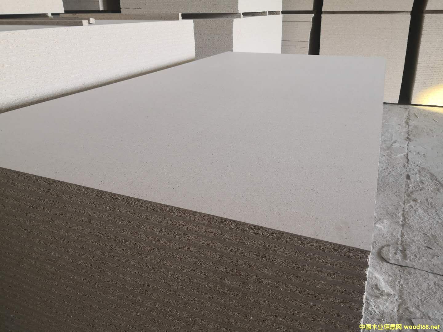 刨花板的詳細(xì)介紹