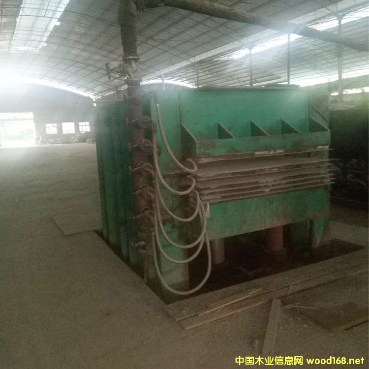 [] ɝ̹a(chn)4*8ӂ(c)ʽቺC(j)