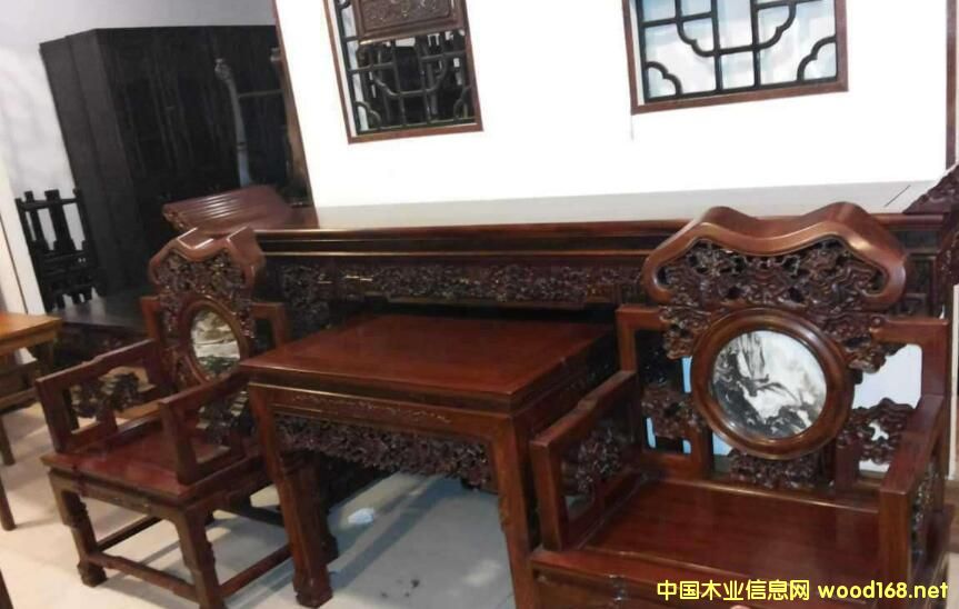 tľòΣC(j)µģFҾߏSa(chn)eOԸ